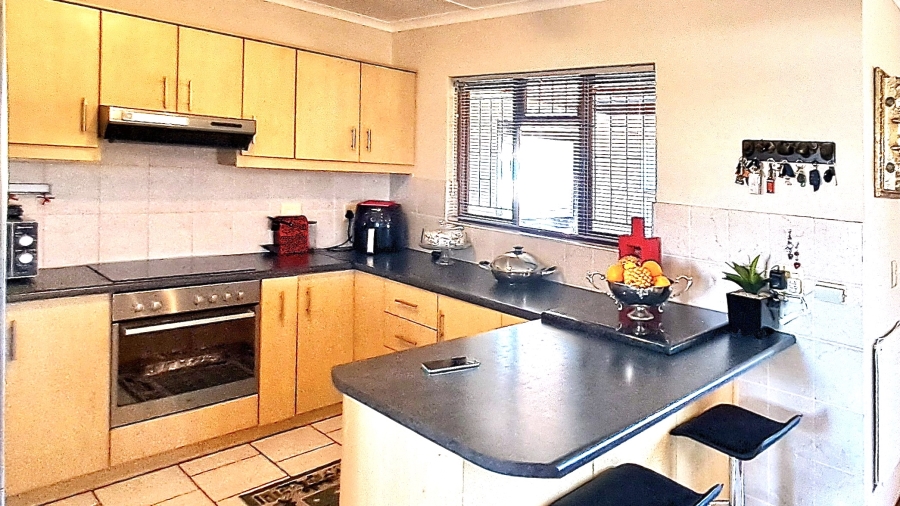 3 Bedroom Property for Sale in Vredenburg Western Cape